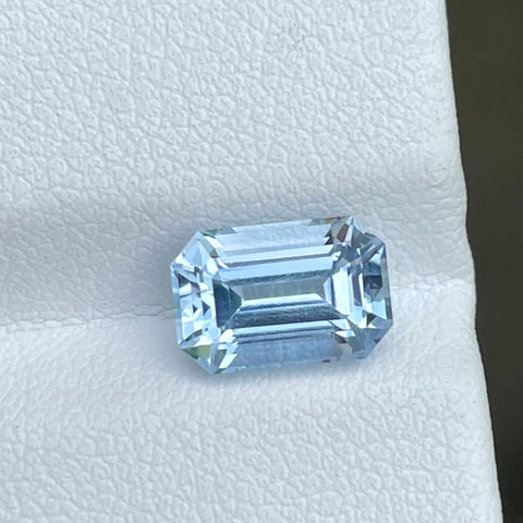 Scintillating Sea-Blue Aquamarine 2.25 carats Emerald Cut Natural Pakistani Gemstone