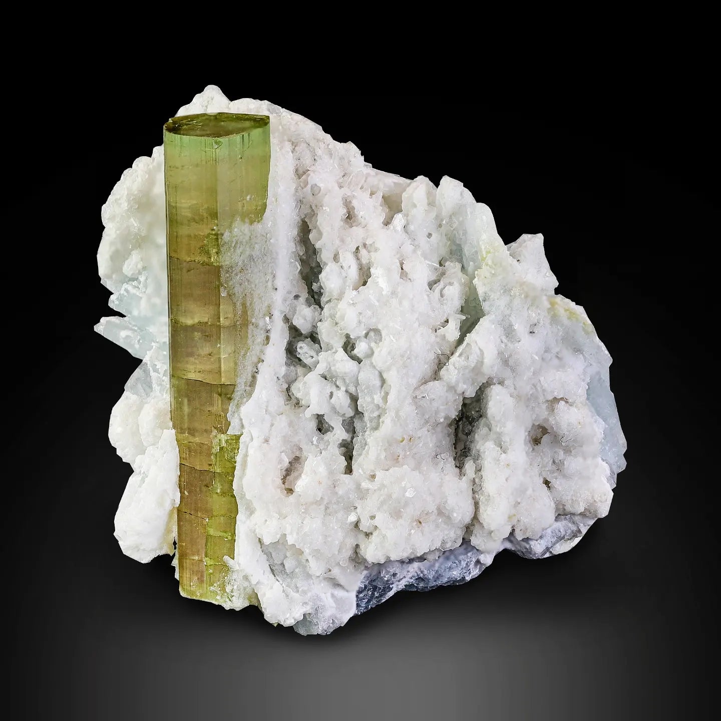 Remarkable Single Green Tourmaline Crystal on Bluish Cleavelandite Matrix from Afghanistan