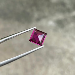 2.25 Carats Pink Garnet Square Cut