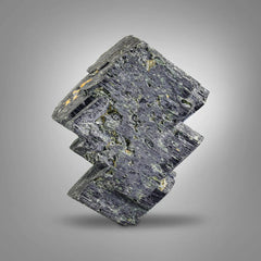 Aegirine-Augite: Delve into Nature's Enchanting World of Minerals from Pakistan