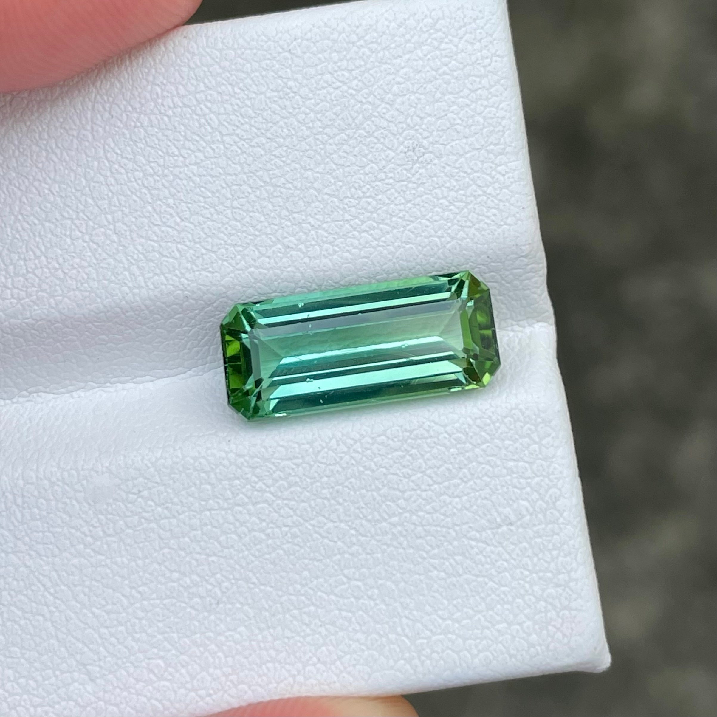 Mint Green Tourmaline 6.10 carats Emerald Cut