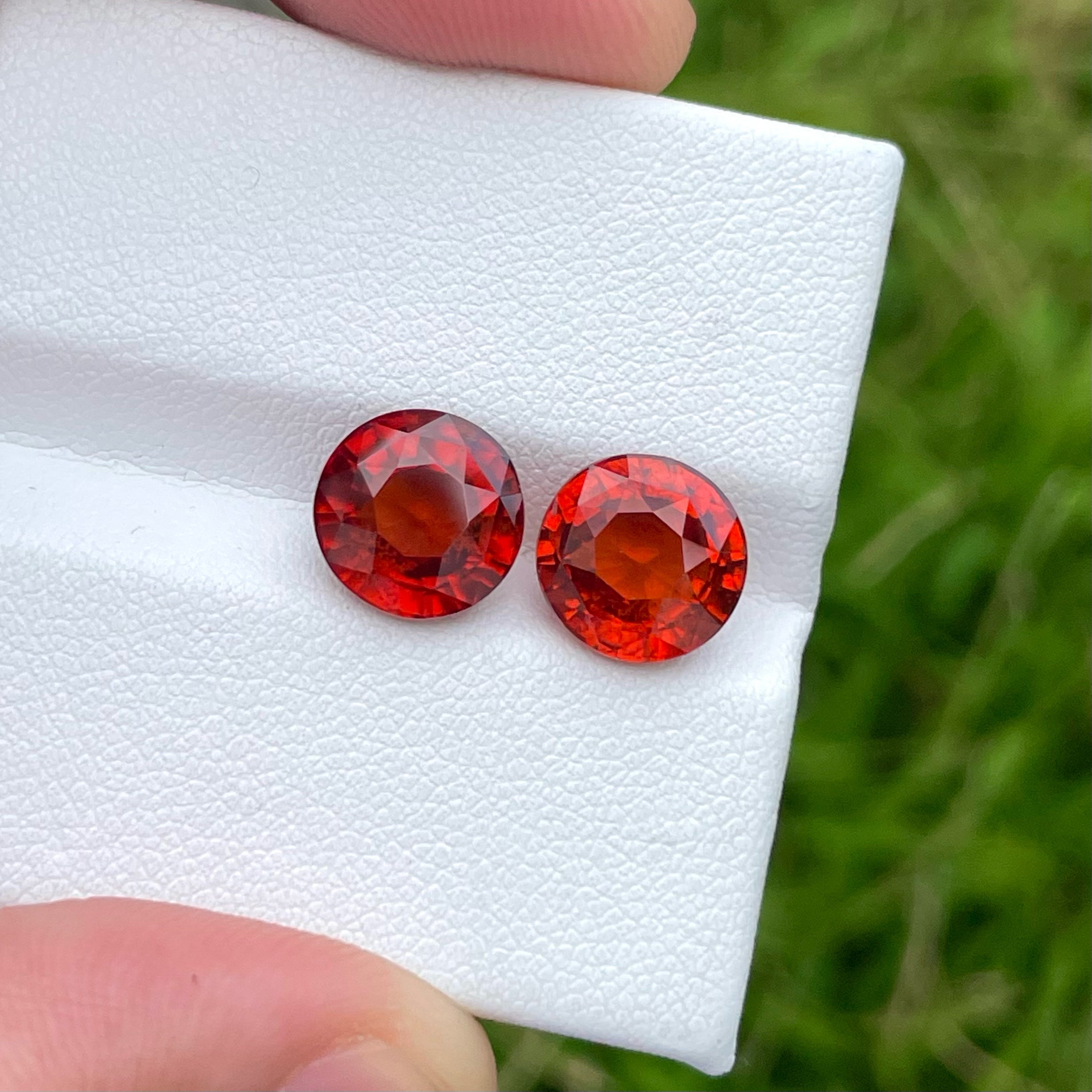 Vivid Bright Red Garnet Pair 8.10 carats Round Brilliant Cut Natural Gemstone from Madagascar