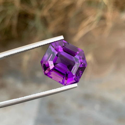 Amazing Purple Amethyst 13.10 carats Emerald Cut Natural Brazilian Gemstone