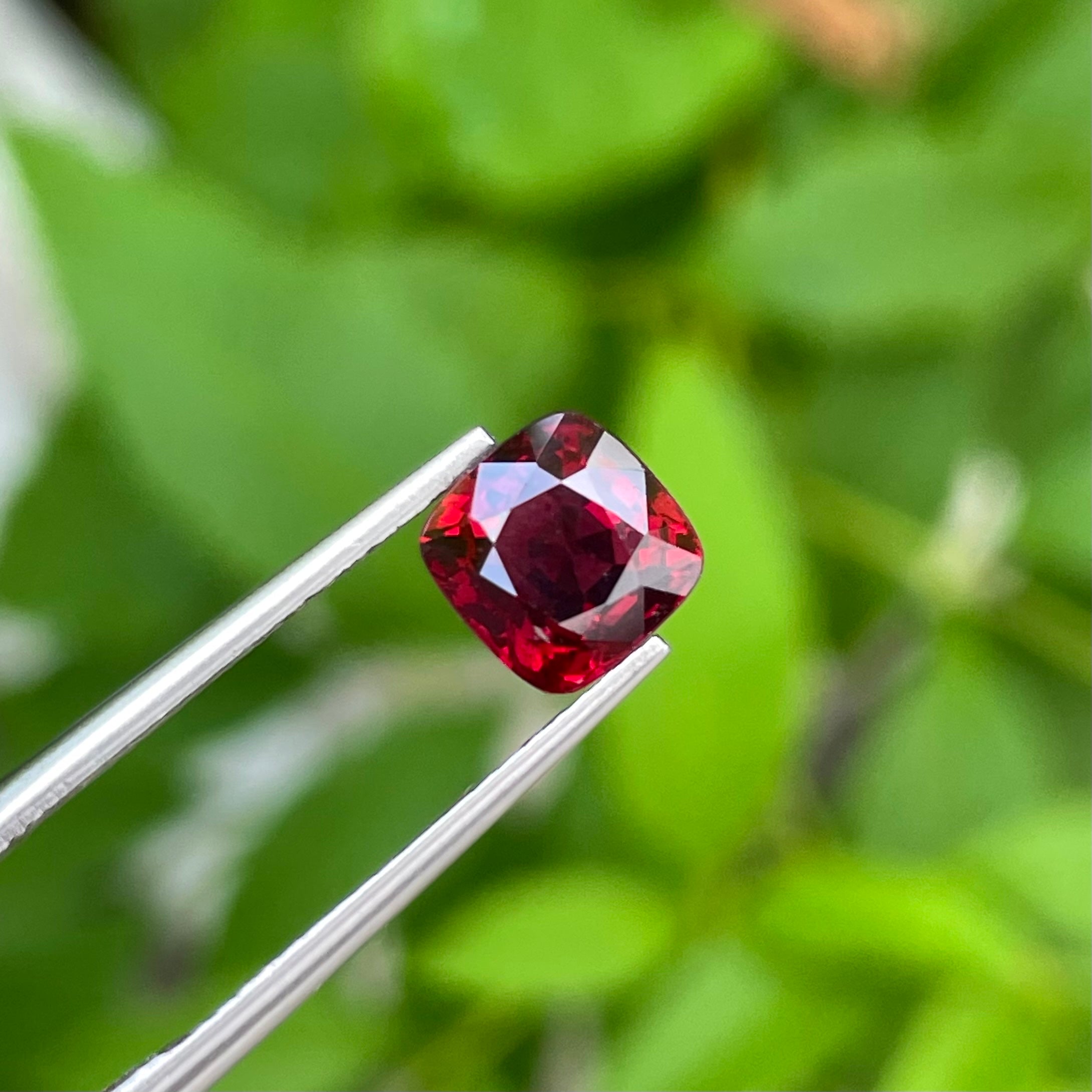 1.75 carats Red Burmese Spinel