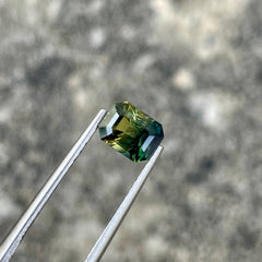 1.60 Carats Bicolor Parti Sapphire