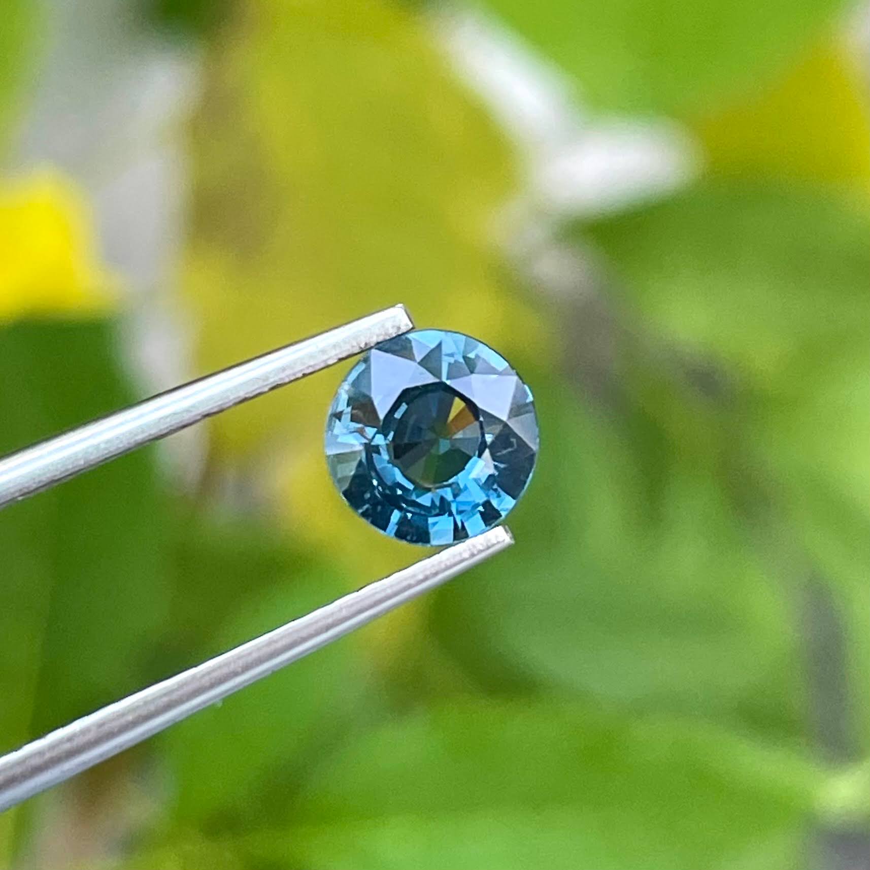 Blue Spinel 0.85 Carats Round Gemstone