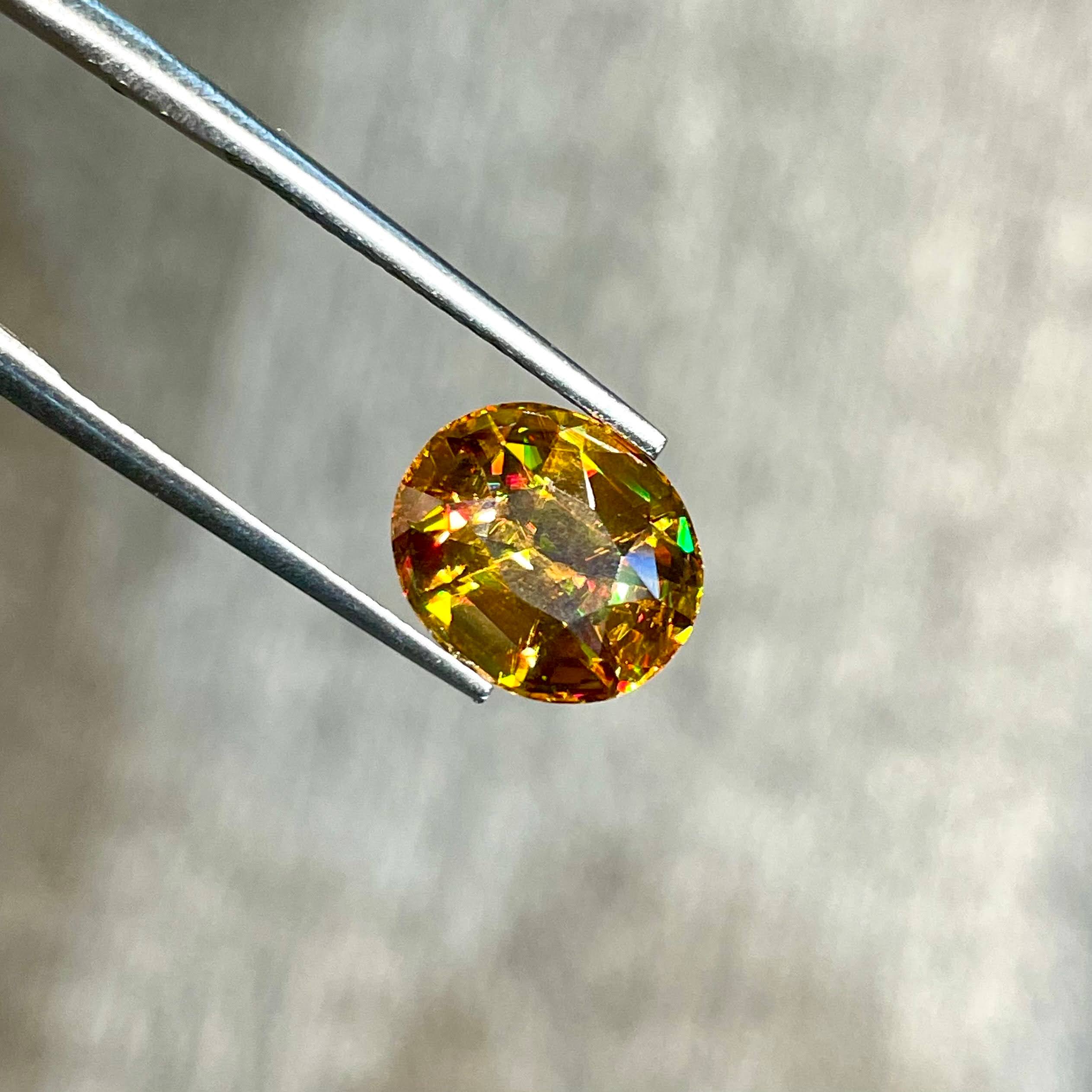 4.75 Carats Oval Cut Sphene Gemstone