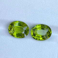 8.20 carats Green Peridot Pair Oval Cut