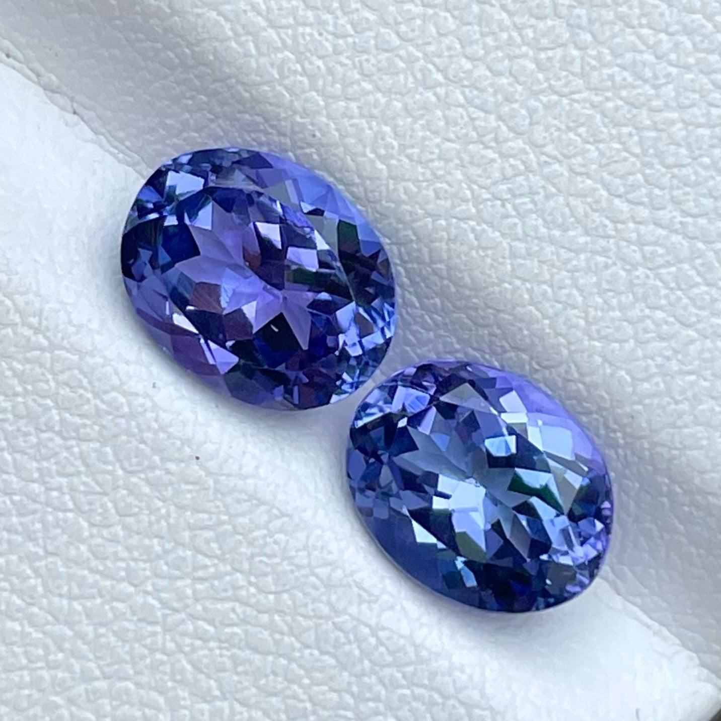 Opalescent Blue Tanzanite Stone Pair 4.25 carats Oval Shaped Natural Tanzanian Gemstone