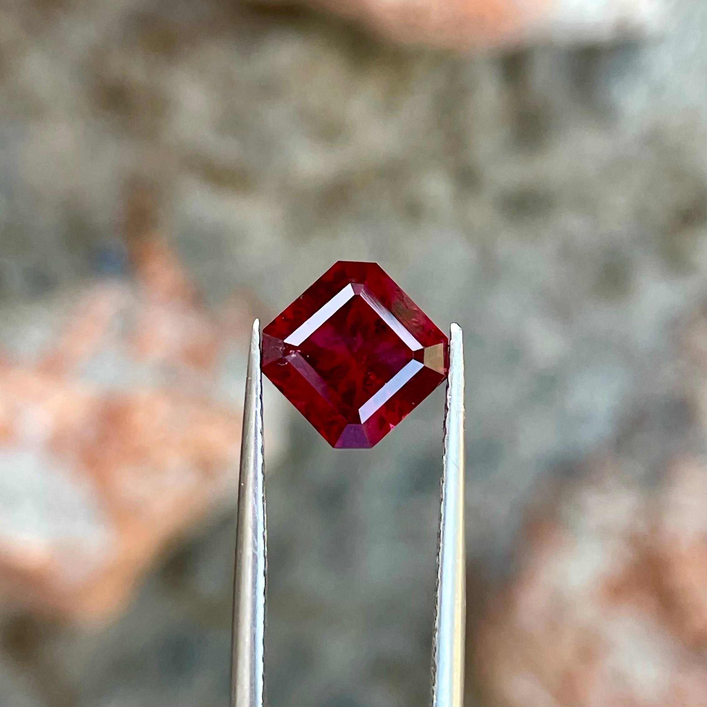 2.75 Carats Red Asscher Garnet Stone