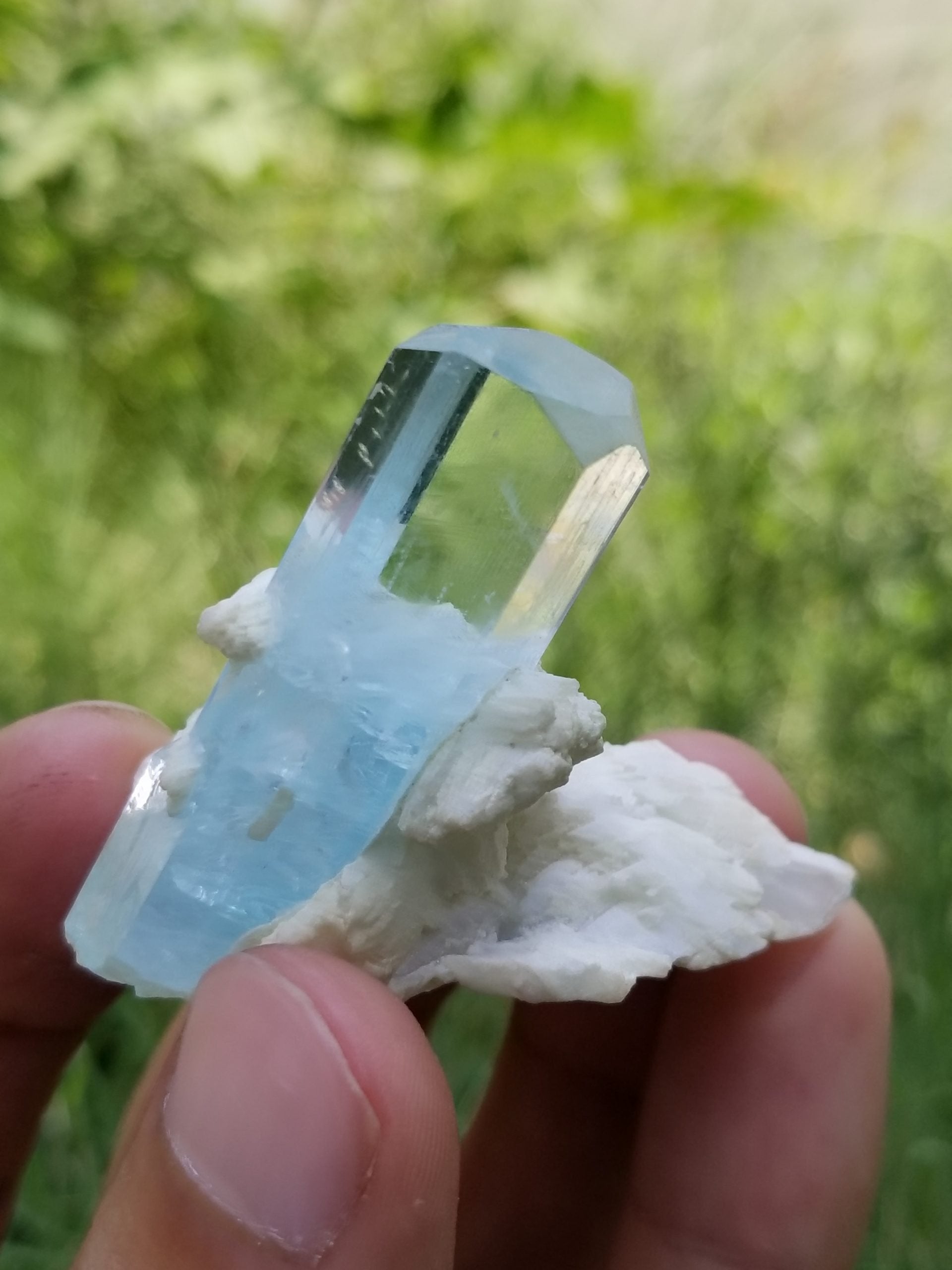 Gemmy Aquamarine Crystal on matrix with cleavelandite