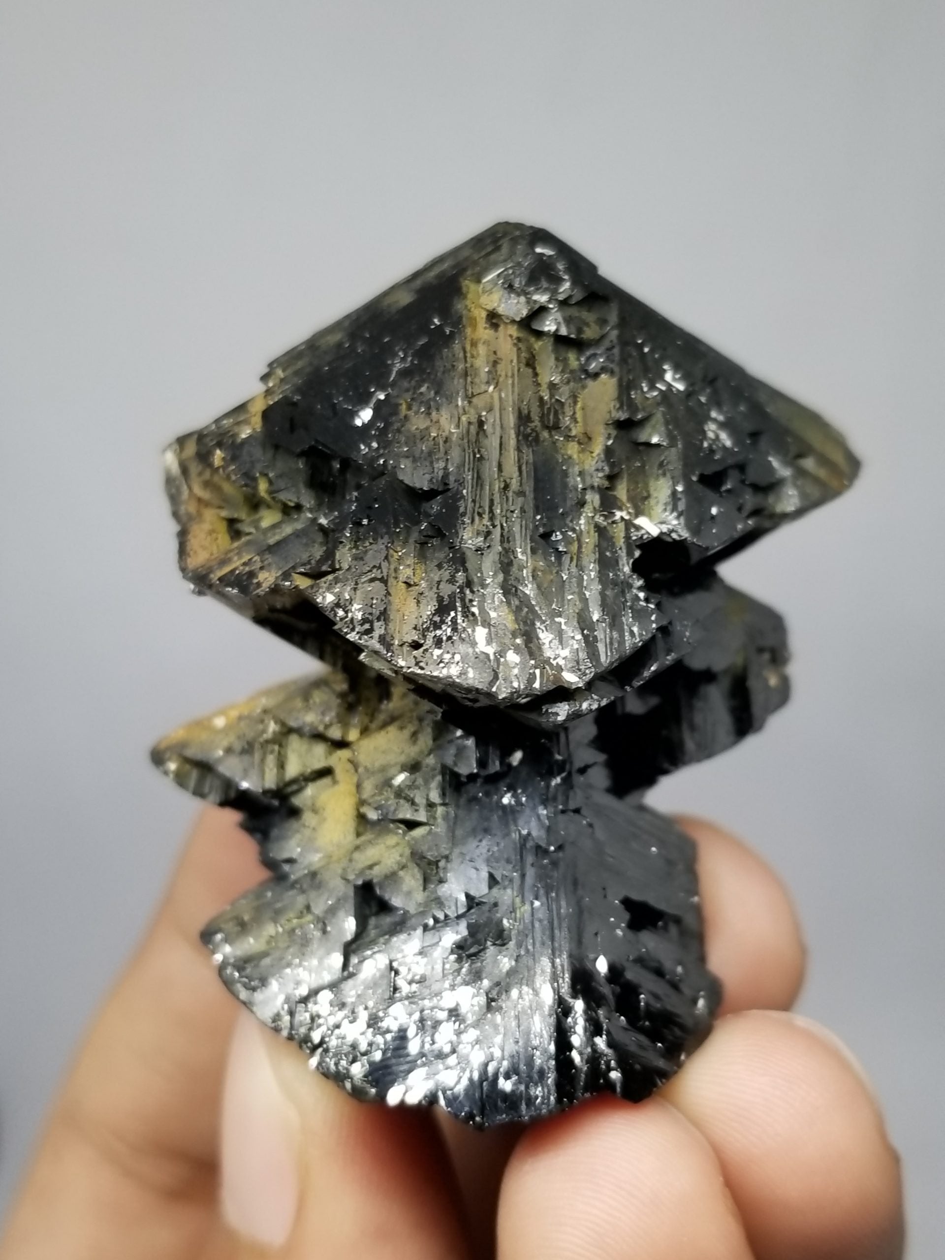 Cassiterite with nice crystal habit and shiny luster