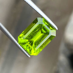 Apple Green Natural Peridot Stone