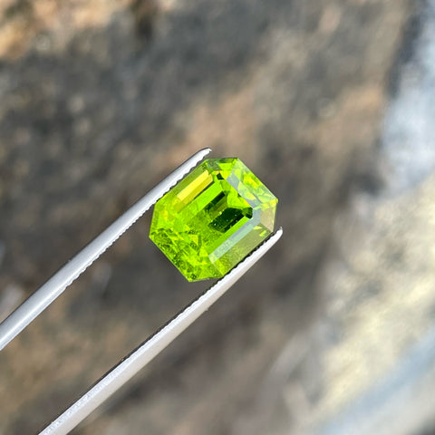 Apple Green Natural Peridot Gemstone