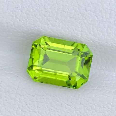 Attractive Green Peridot – 3.62 carats