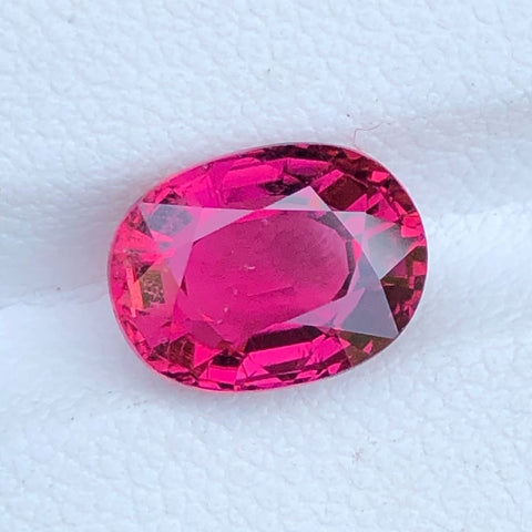 Attractive Hot Pink Rubellite Tourmaline Gemstone
