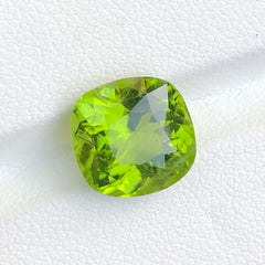 6.05 Carats Beautiful Citrus Green Peridot Gemstone