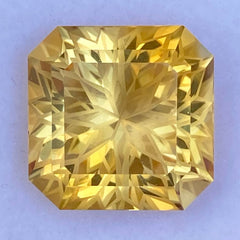 30 Carats Citrine