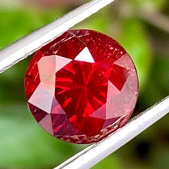 2.05 carats Garnet