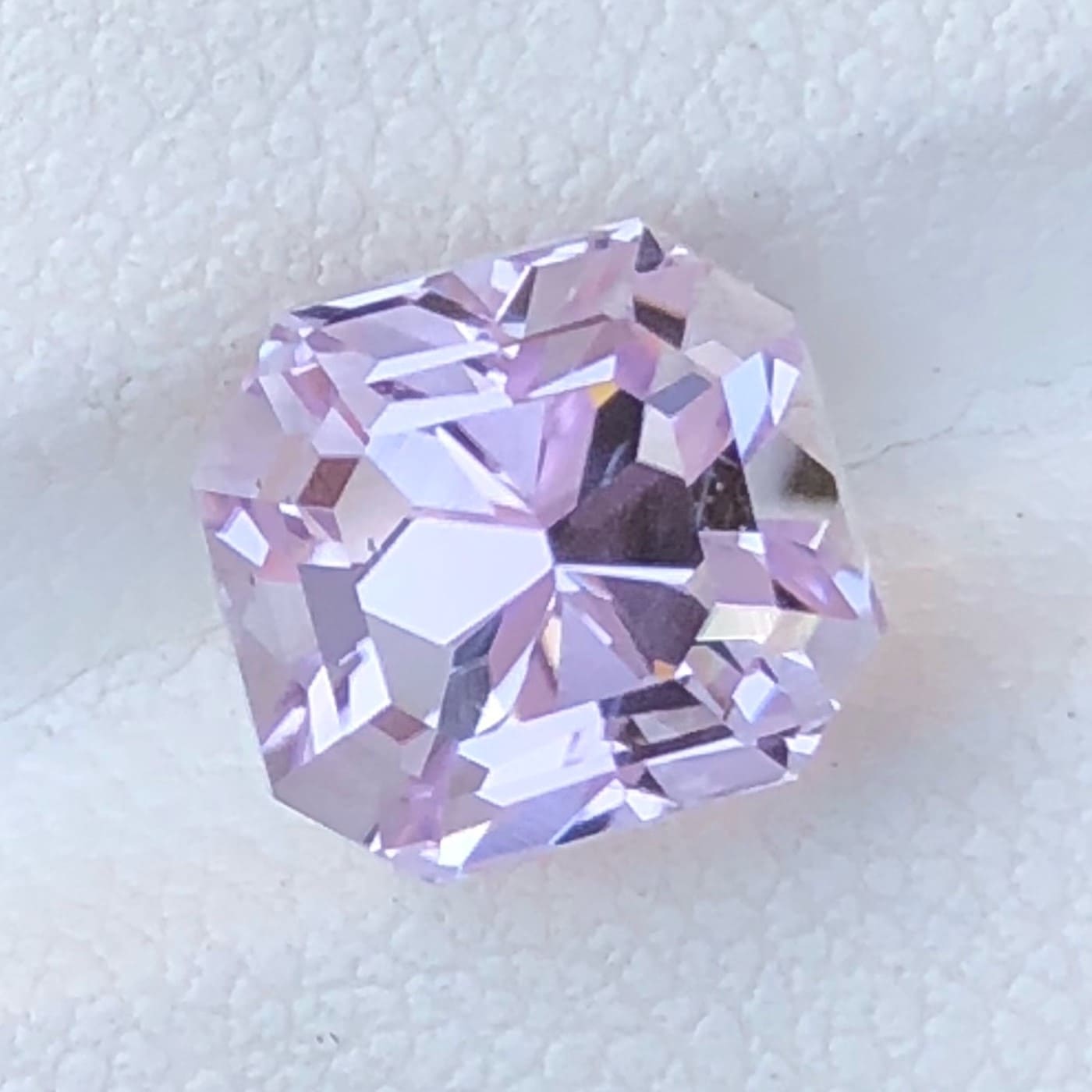 Lilac Pink Kunzite for sale