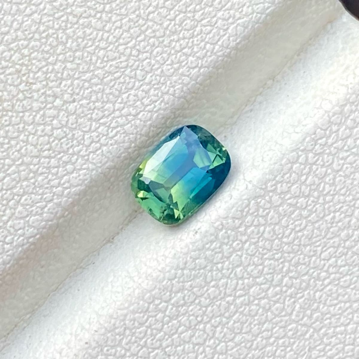 1.35 Carats Sapphire