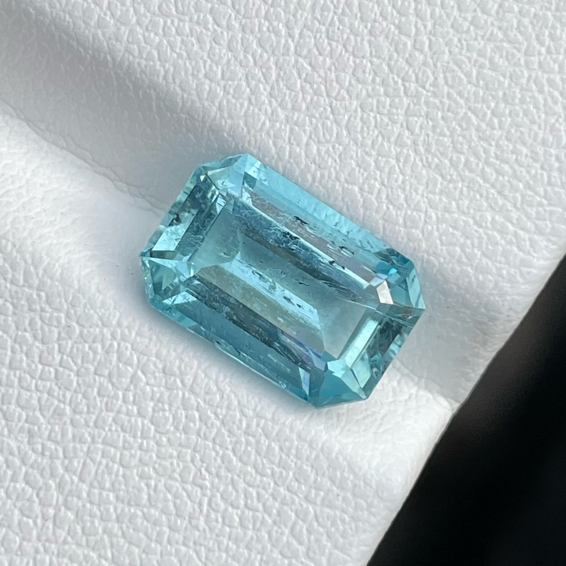 Brazilian Aquamarine Gemstone