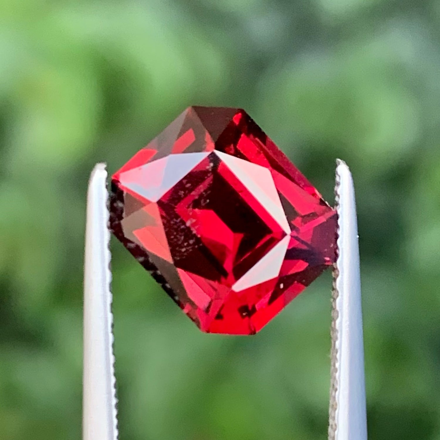 Bright Red Loose Garnet Gemstone