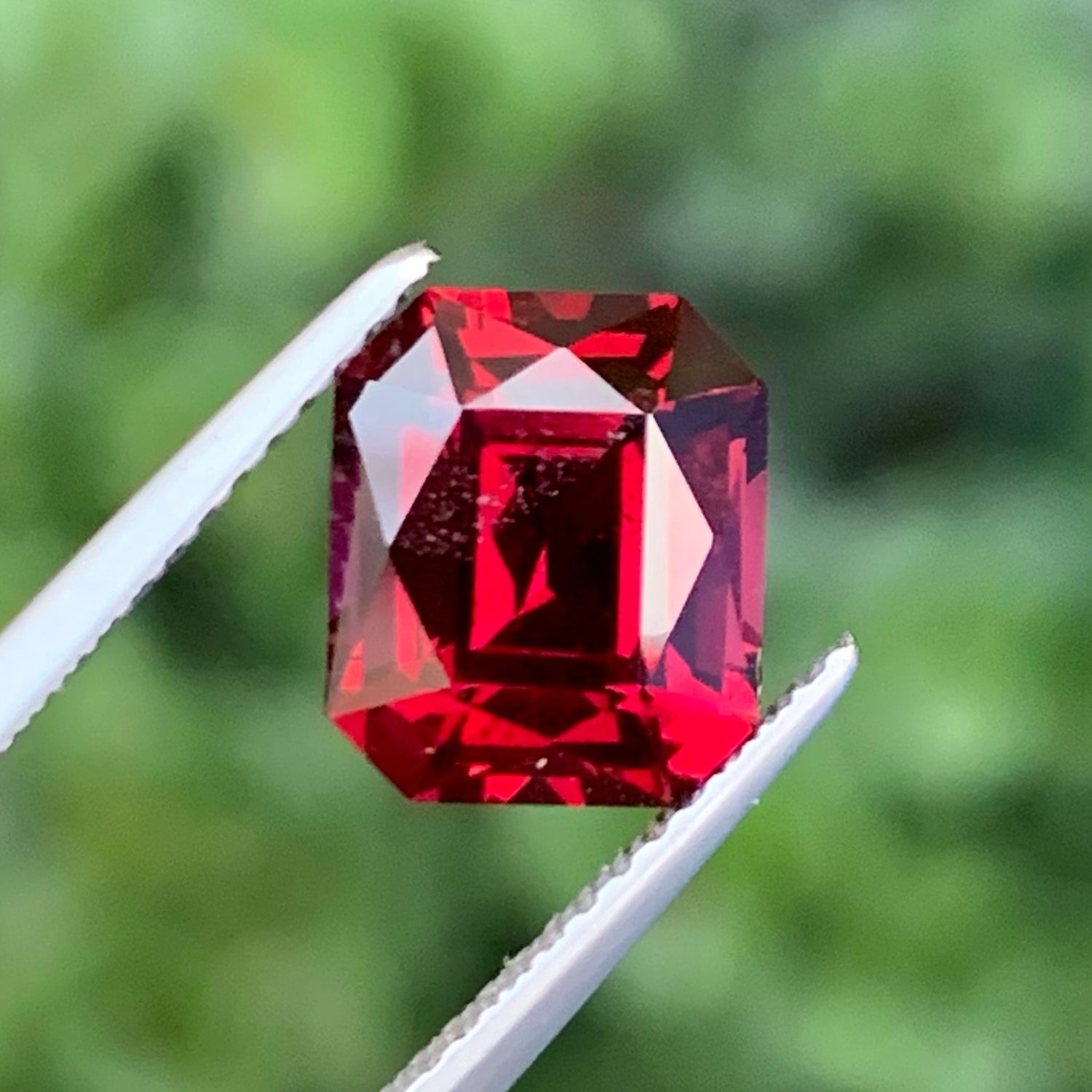 Bright Red Loose Garnet Gemstone