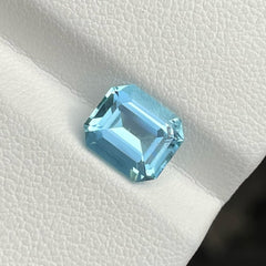 Natural Aquamarine Gemstone