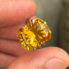 Deep Golden Citrine Gemstone