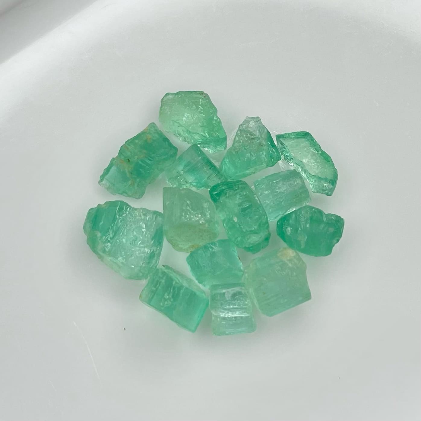 Emerald Crystals Facet Rough