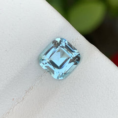 Excellent Loose Aquamarine Gem