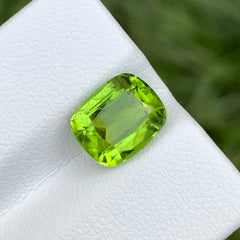 Excellent Loose Peridot Gemstone