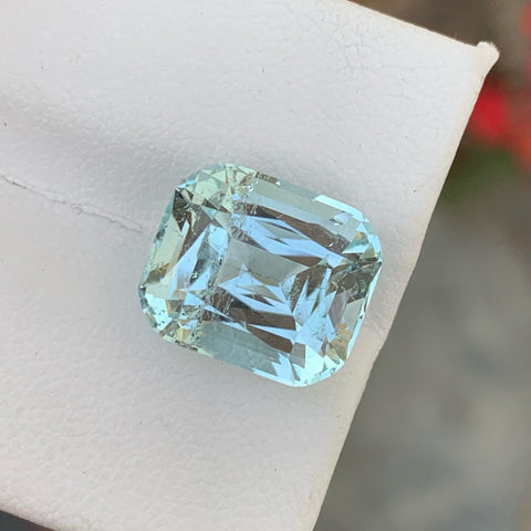 Excellent Natural Blue Aquamarine Gemstone