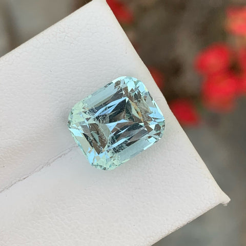 Excellent Natural Blue Aquamarine Gemstone