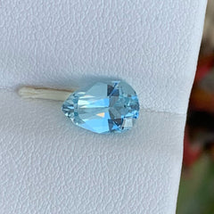 Exceptional Natural Aquamarine Stone