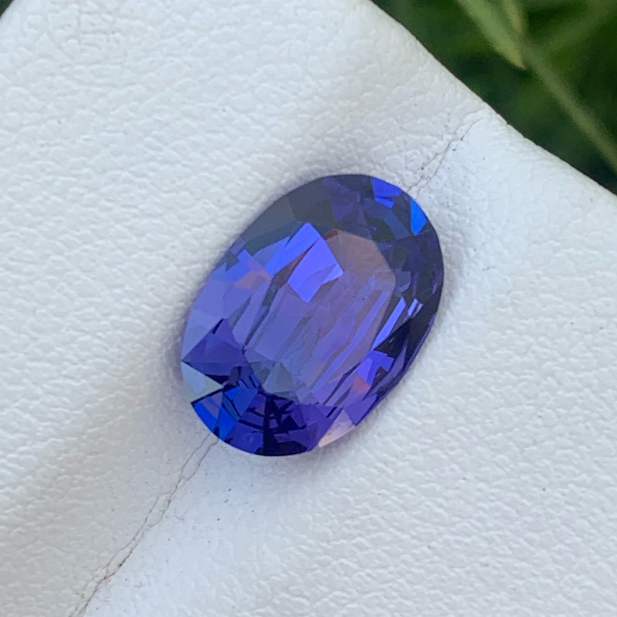 Exquisite Natural Blue Tanzanite Gemstone