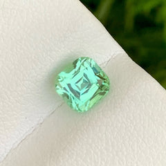 Exquisite Natural Green Tourmaline Gem