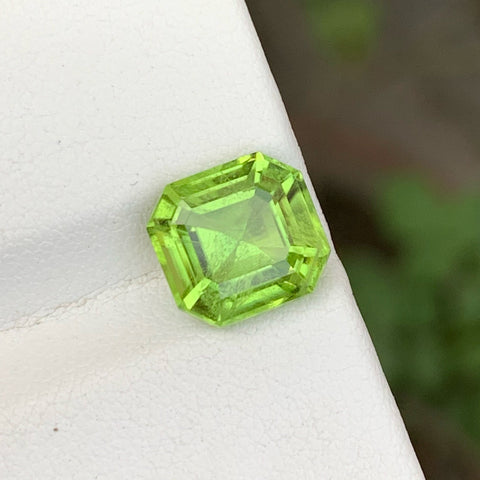 Fabulous Apple Green Loose Peridot