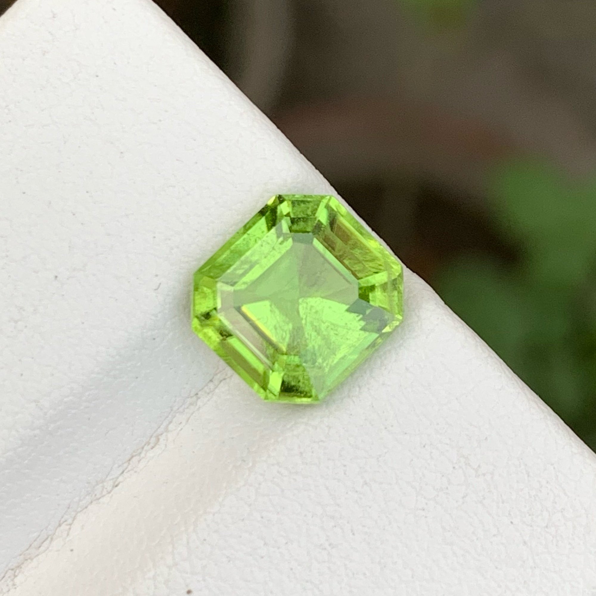 Fabulous Apple Green Loose Peridot