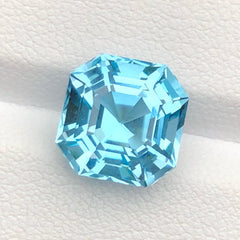 8.37 Carats Topaz