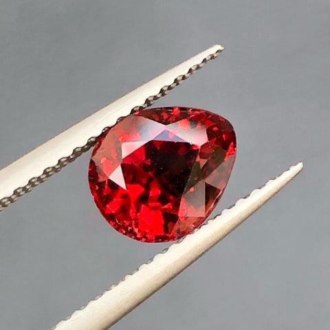 1.80 Carats Spinel