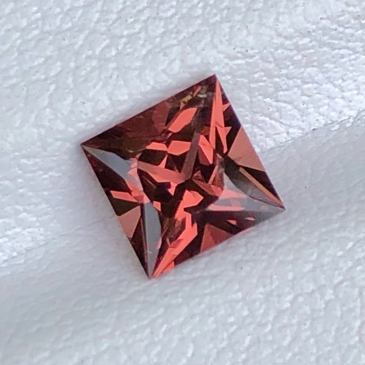 Buy 1.23 Carats Faceted Carmine Pink Spinel
