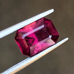 2.3ct Loose Rhodolite Garnet