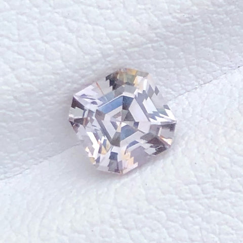 Buy 0.91 Carats Faceted Greyish White Spinel