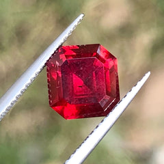 3.70 Carats Faceted Intense Red Rhodolite Garnet