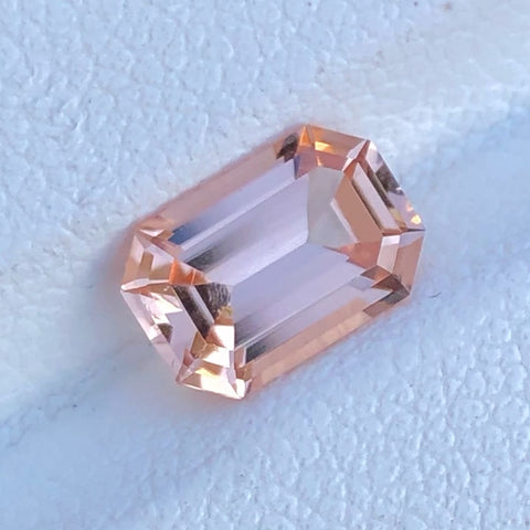 1.35 carats Loose Pink Sapphire