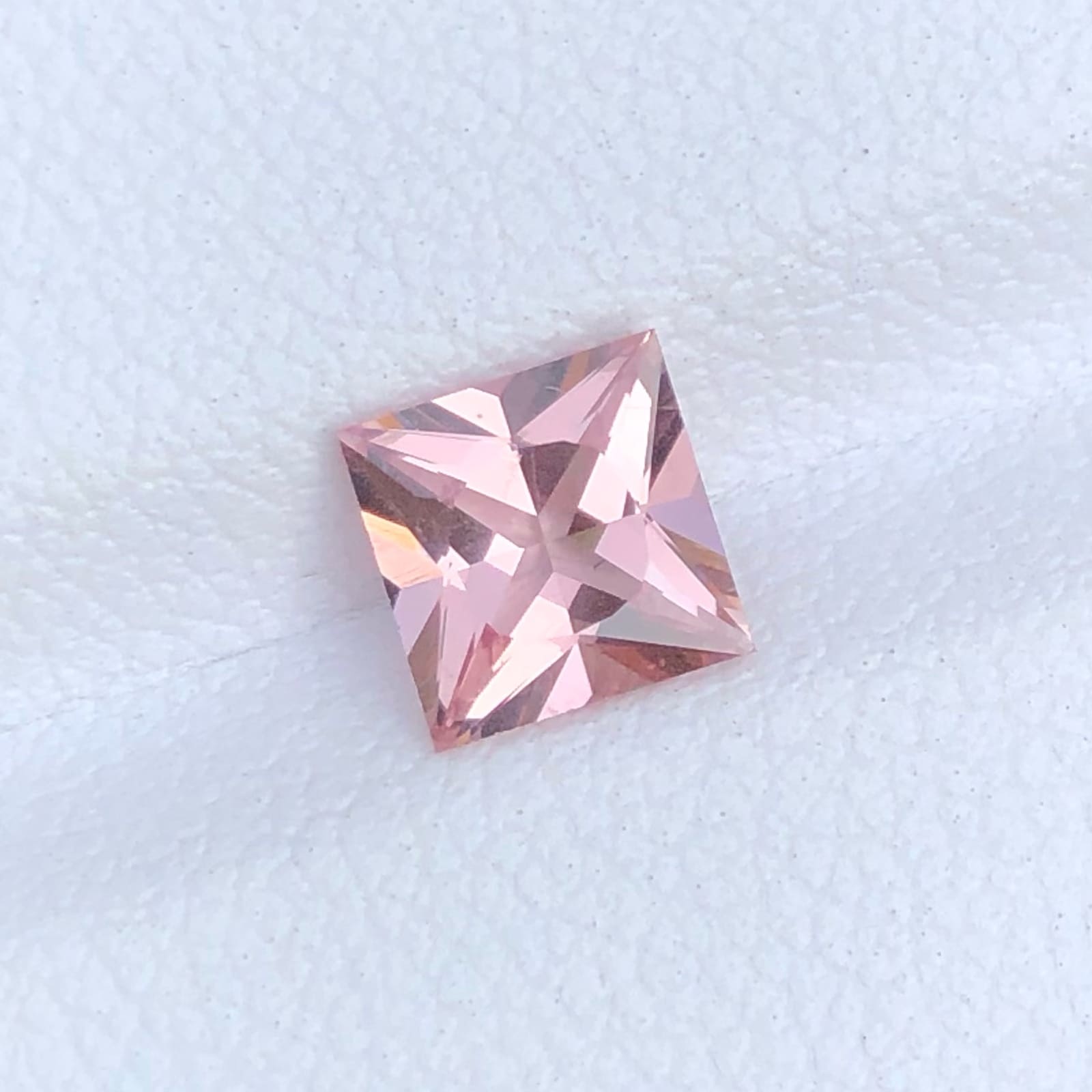 Buy 1.10 Carats Faceted Peachy Pink Spinel