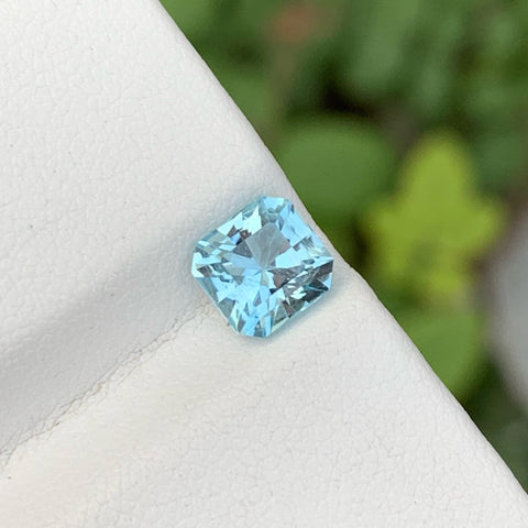Fantastic Blue Aquamarine Gemstone