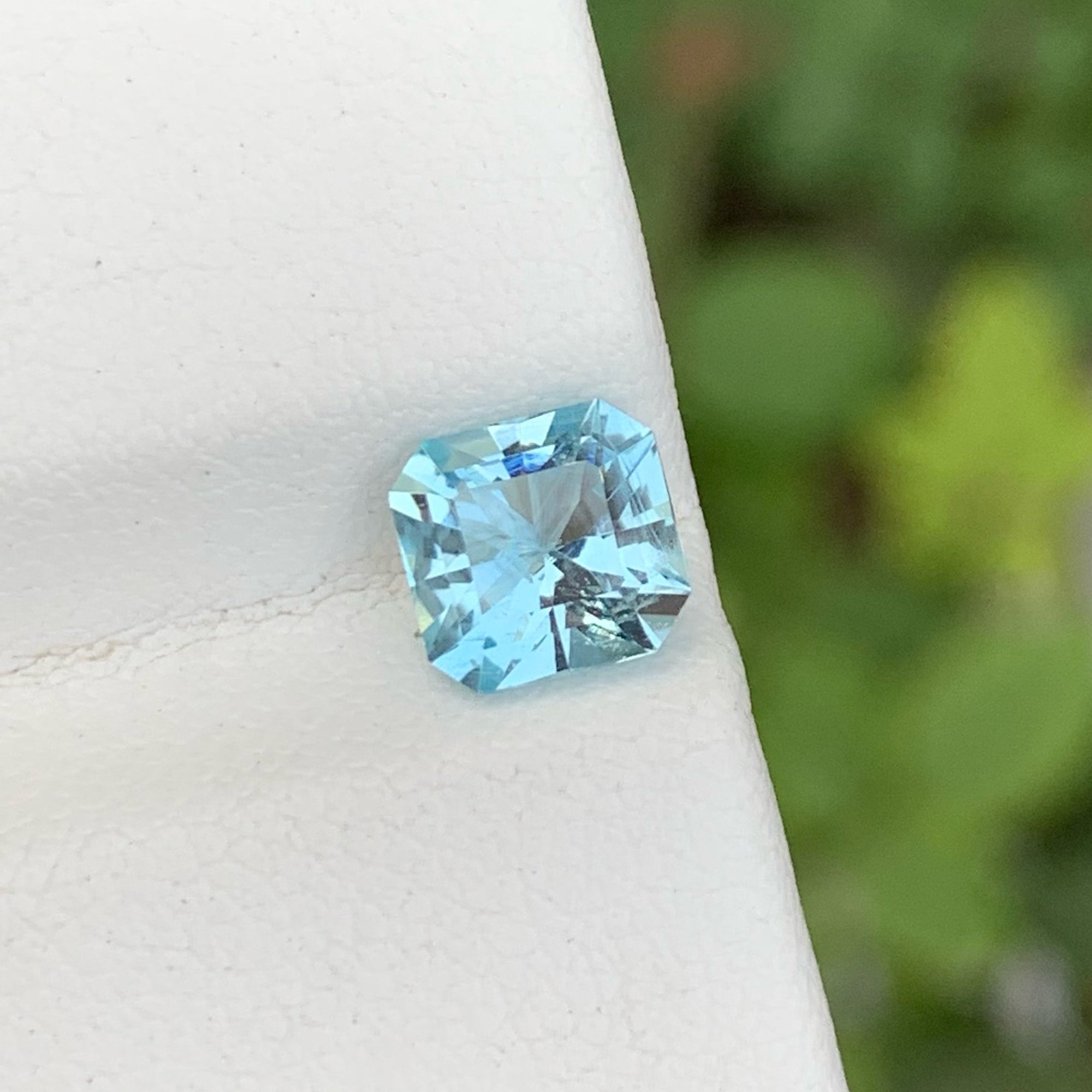 Fantastic Blue Aquamarine Gemstone